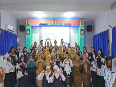 KUA Manyar Kawal Monitoring dan Evaluasi Unit Kesehatan Sekolah (UKS) Lintas Sektoral 
