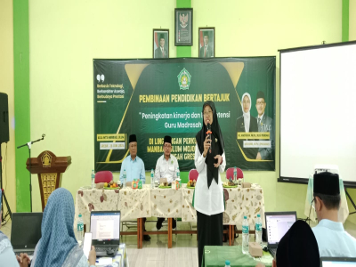 Perkuat 4 Pilar Kompetensi Guru, Kemenag Gresik Siapkan Pendidik Hadapi Perubahan Teknologi Digital