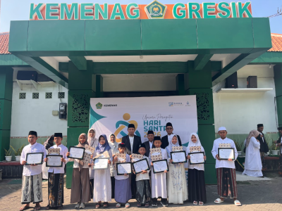 Momentum Hari Santri 2026, Kemenag Gresik Diwarnai Doa Istisqa dan Apresiasi Santri