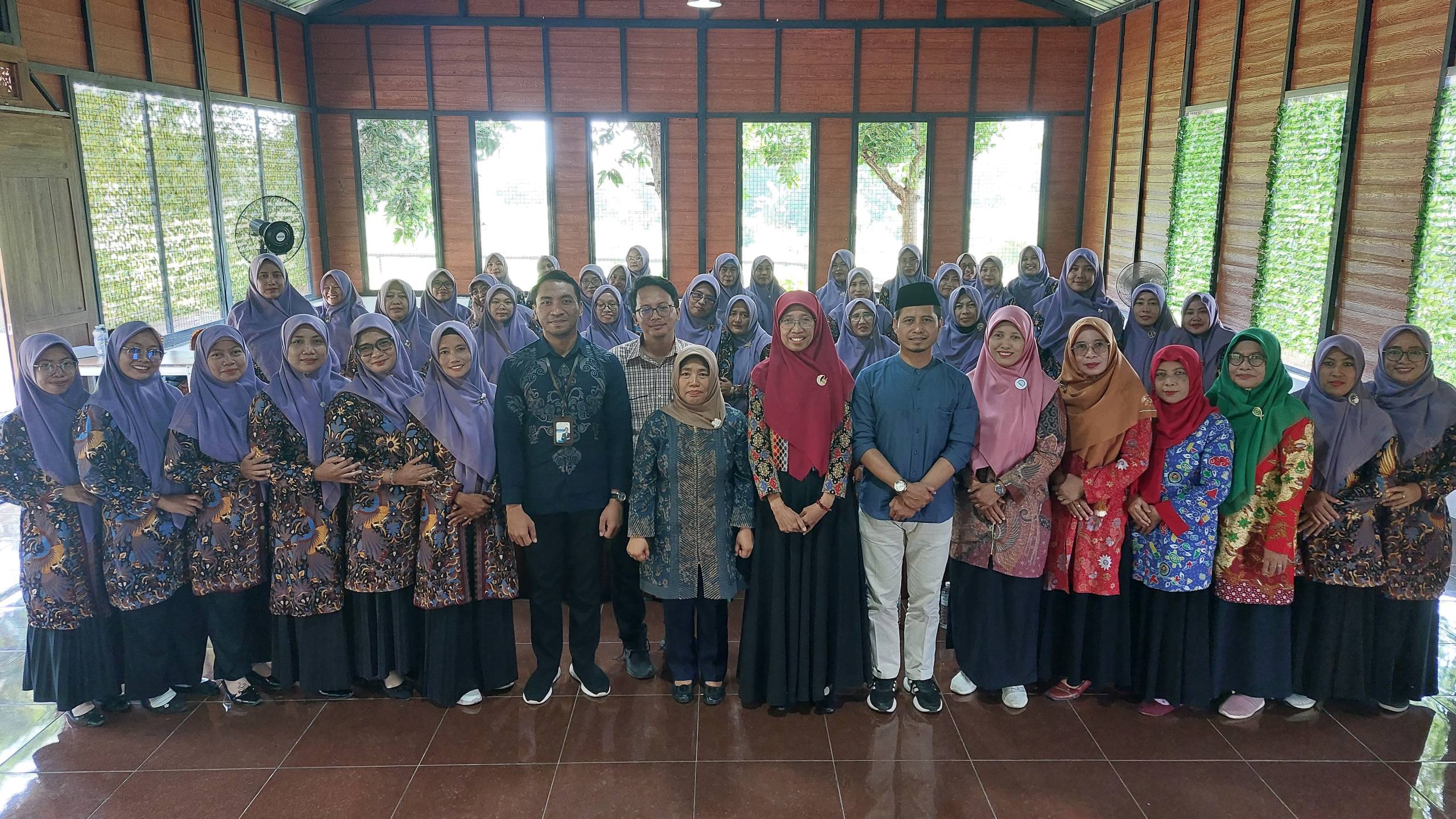 Dongkrak Kompetensi, Kemenag Gresik Dorong Pembelajaran Eksperimental Berbasis Lingkungan