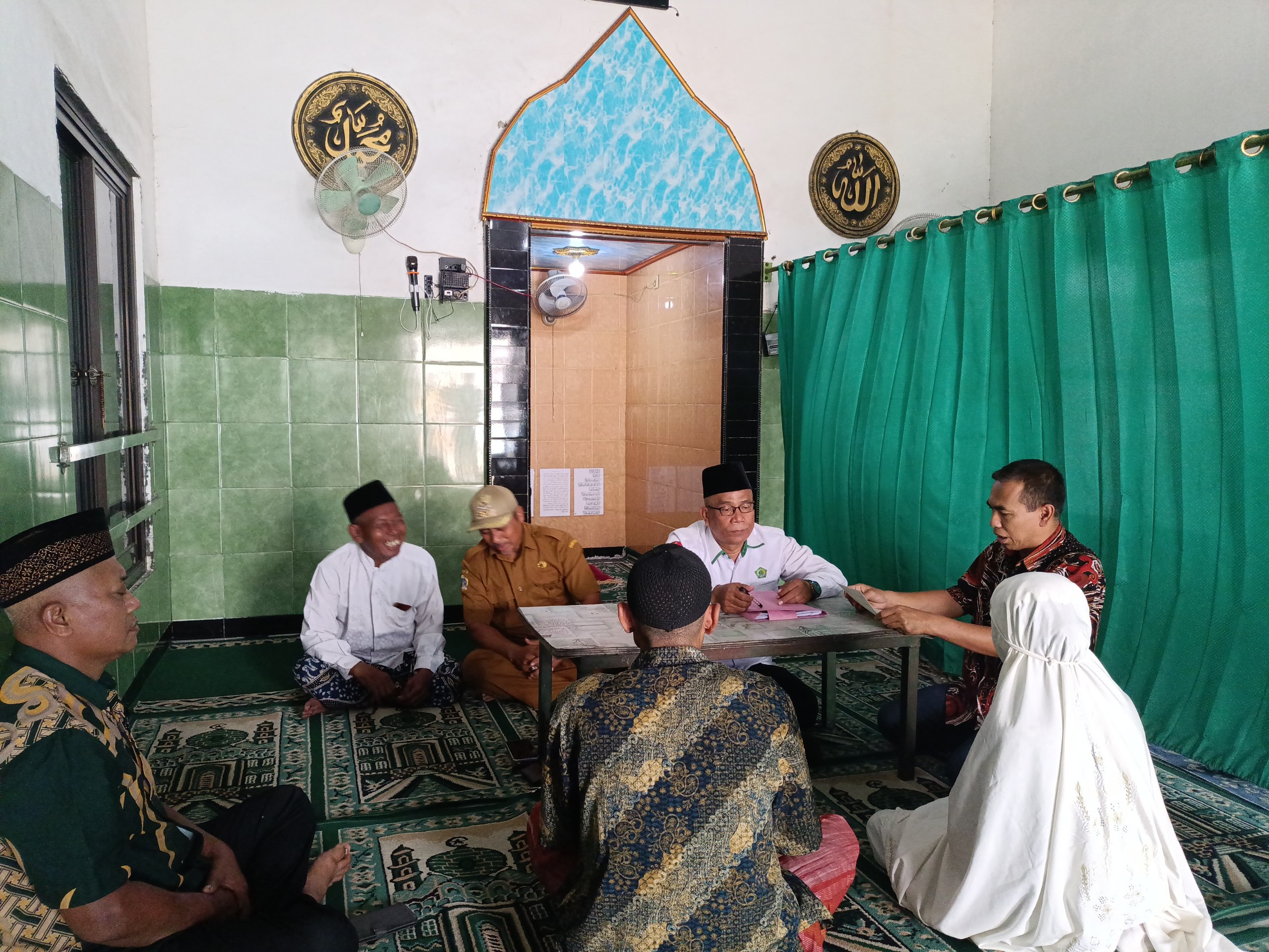 KUA Driyorejo Fasilitasi Ikrar Wakaf Tiga Lokasi Tanah di Desa Wedoroanom dan Cangkir