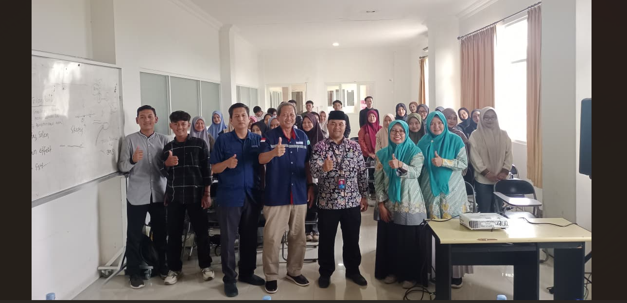 Tingkatkan Profesionalisme, Kemenag Gresik Berikan Arahan Teknis Magang kepada Mahasiswa Universitas Qomaruddin 