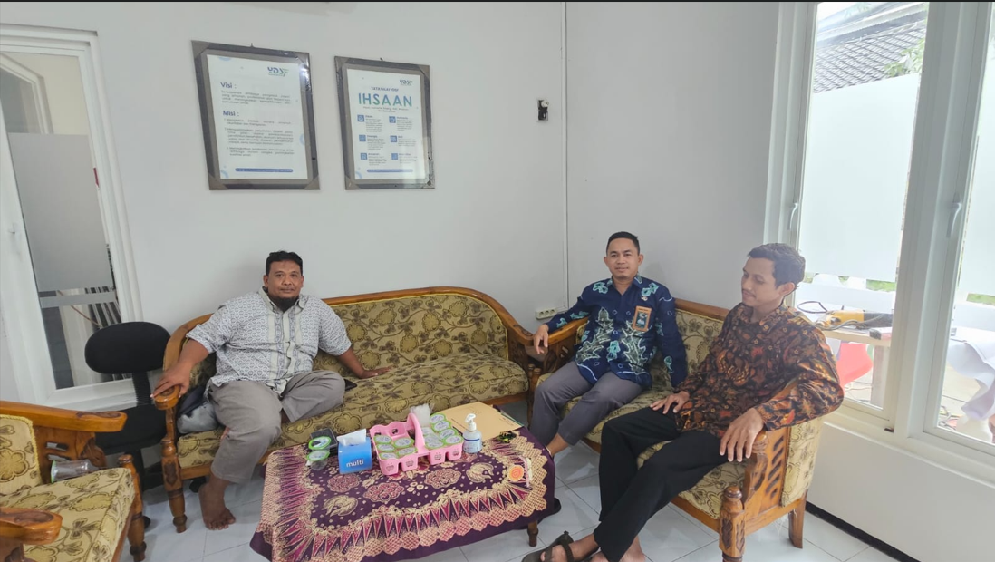 Penyuluh Agama Islam KUA Kebomas Lakukan Koordinasi Program Bersama YDSF Perwakilan Gresik