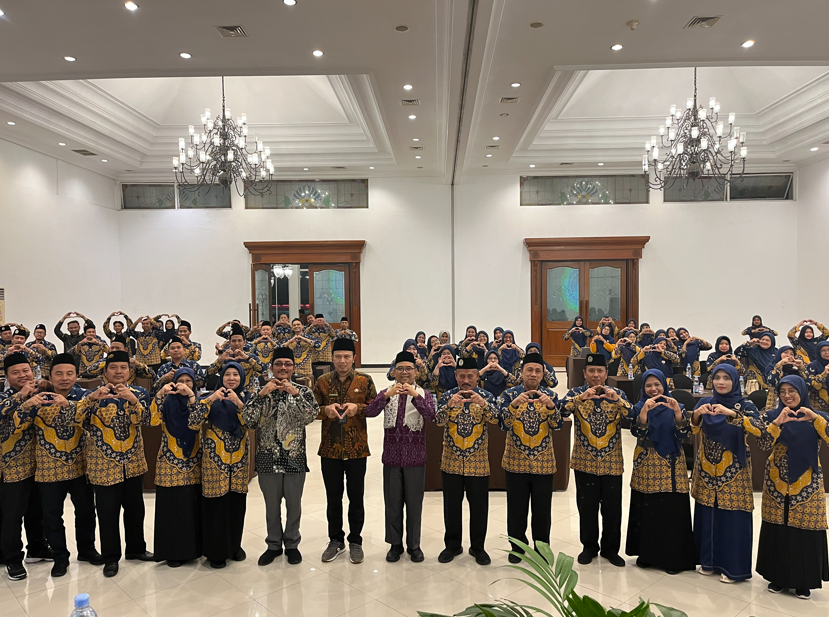MAN 1 Gresik Selenggarakan Workshop Kurikulum Berbasis Cinta dan Penguatan Zona Integritas
