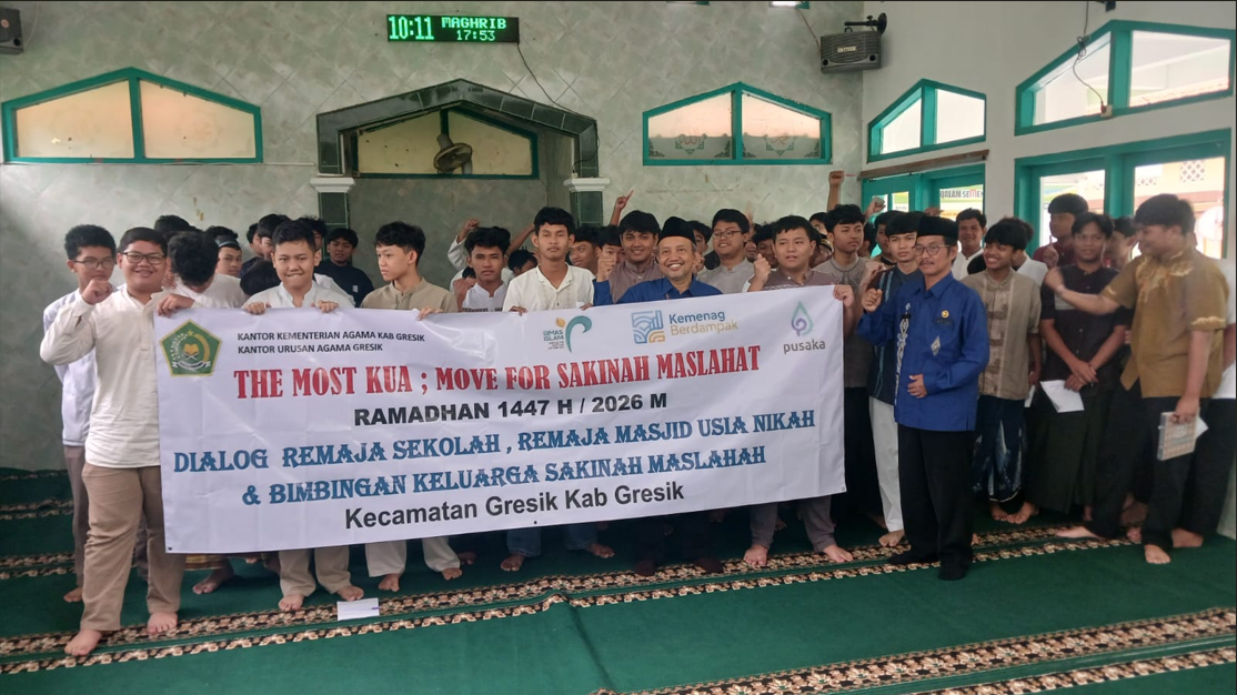 KUA Kecamatan Gresik Laksanakan Sosialisasi Move for Sakinah Maslahat di SMA Semen Indonesia