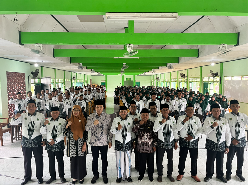 Akselerasi Kompetensi Guru MI, Kemenag Gresik Tekankan Penguatan Moderasi Agama dan Digitalisasi
