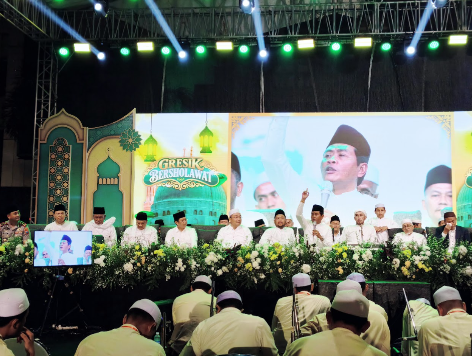 Hadir Bersama Ribuan Jamaah, Kemenag Gresik Komitmen Rawat Harmoni dan Kebersamaan