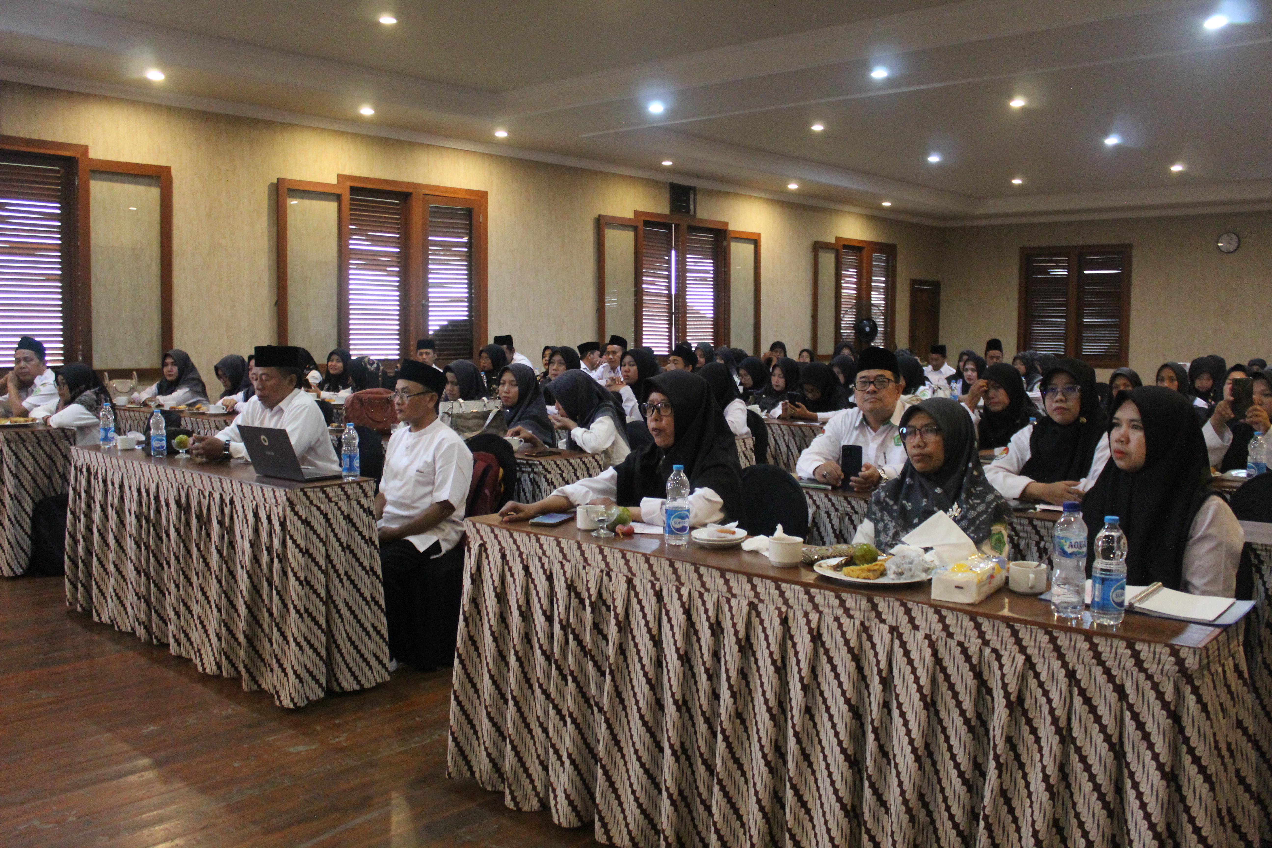 Kemenag Gresik Dorong Guru Madrasah Driyorejo Jadi Teladan Pemanfaatan Teknologi Digital