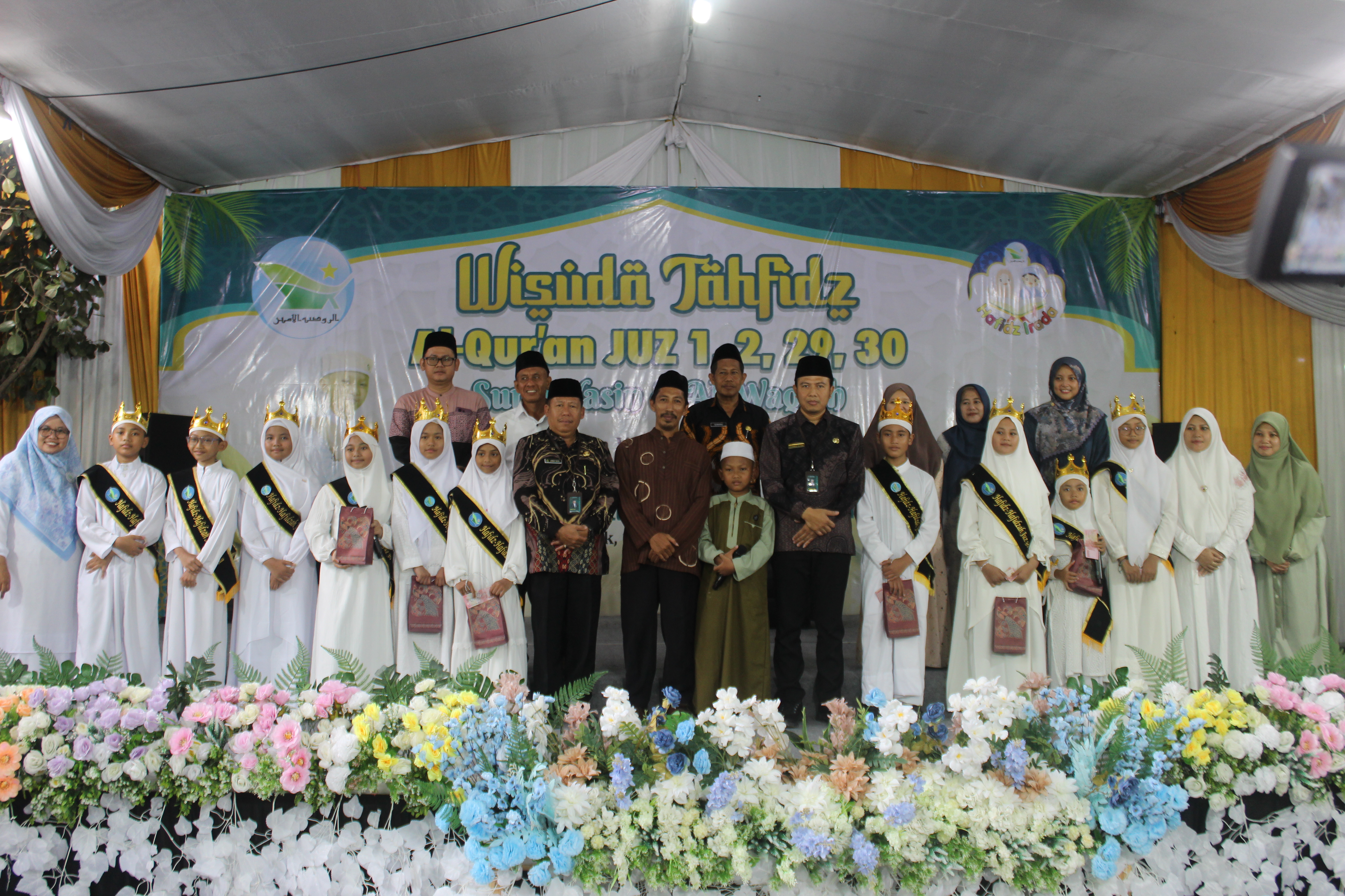 Perkuat Pendidikan Karakter, Kemenag Gresik Kawal Prosesi Wisuda Tahfidz SD Islam Al-Raudlatul Amien