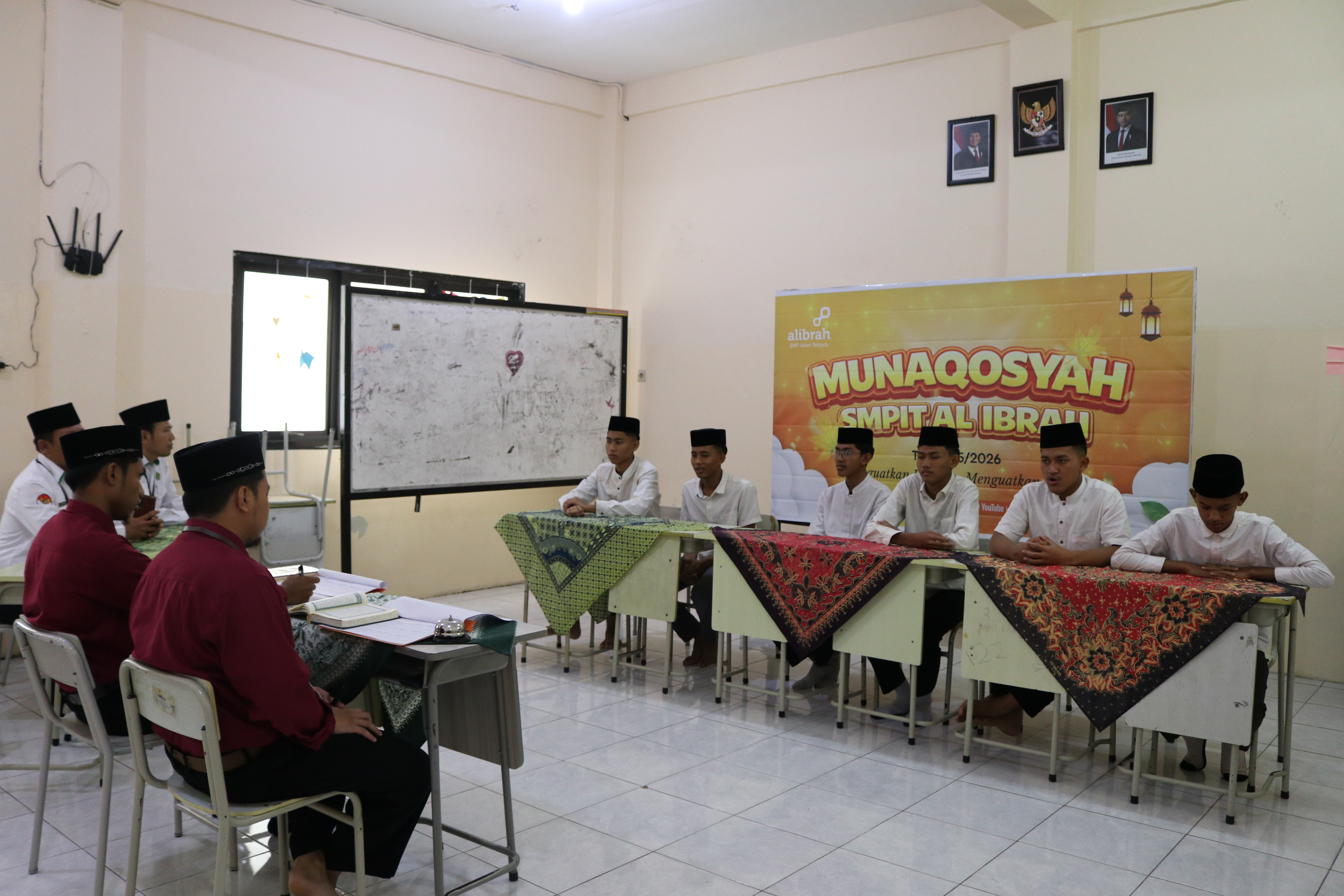 KEMENAG GRESIK MELAKSANAKAN PENDAMPINGAN MUNAQOSYAH SISWA SMPIT AL IBRAH