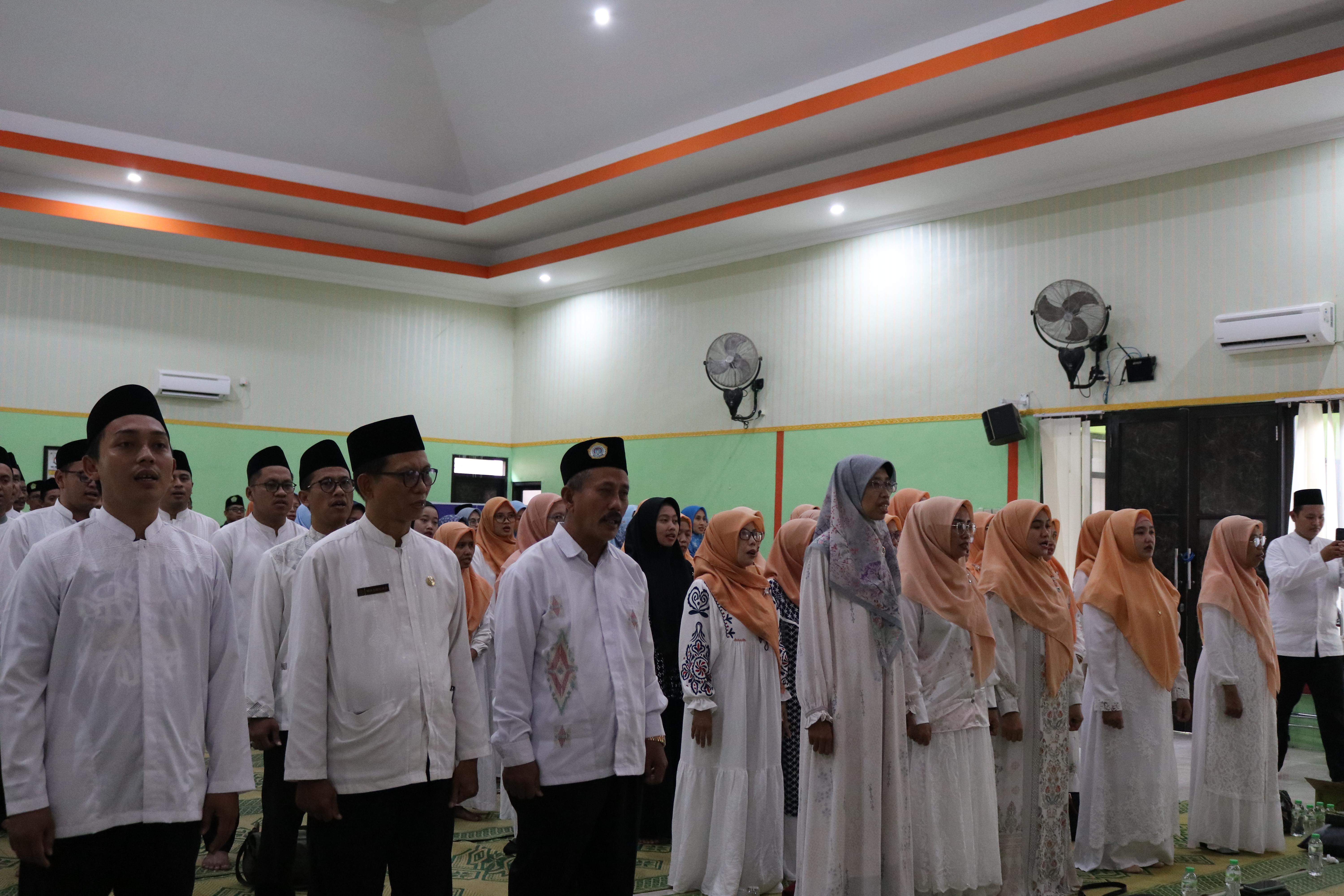 Kemenag Gresik Gelar Peringatan Nuzulul Quran dan Buka Bersama: Momentum Penguatan Spiritual ASN