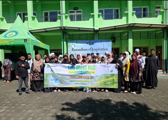 KUA Kebomas Gelar Pembinaan Generasi Muda melalui Program The MOST KUA di SMK Manbaul Ulum