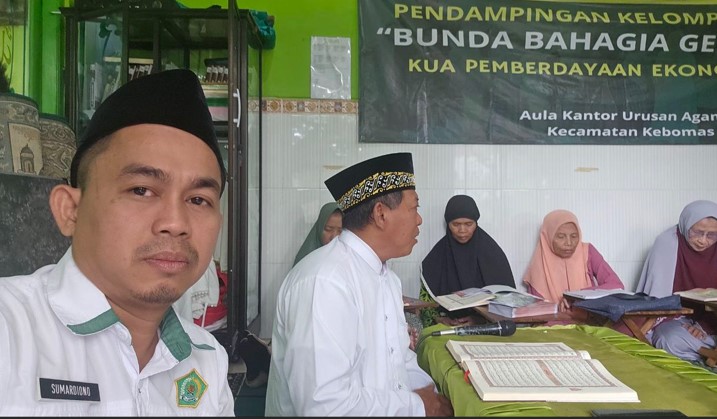 The Most KUA : KUA Kebomas Perkuat Pembinaan Keluarga Sakinah Melalui Majelis Taklim Taman Surga
