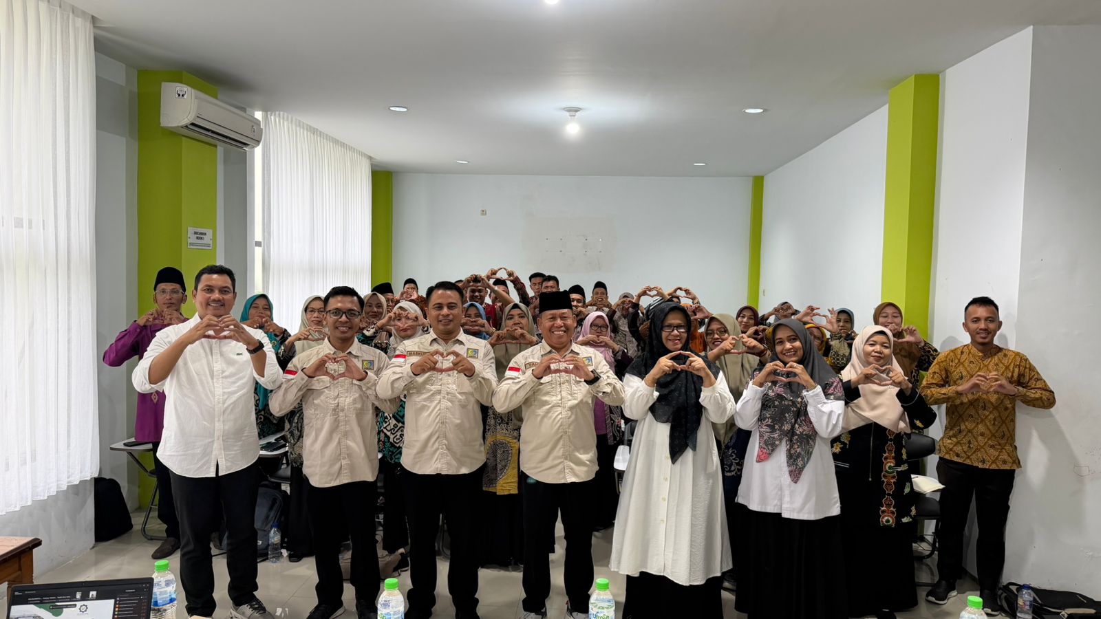 Kankemenag Gresik Gandeng UINSA dan Perpusnas RI Gelar Bimtek Manajemen Perpustakaan Sekolah Bagi Guru PAIS