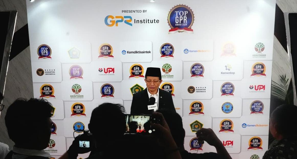 Raih Top GPR Figure Award 2026, Menag Apresiasi Kerja Kehumasan ASN Kemenag