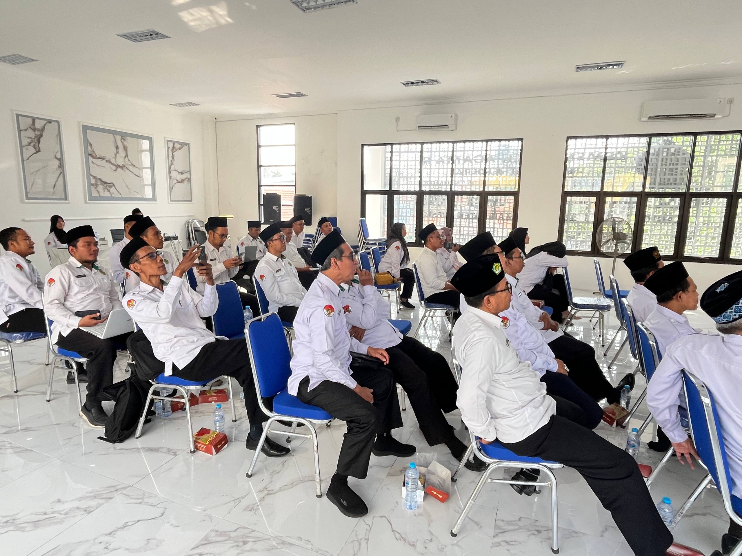 Penyelenggara Zawa Kemenag Gresik Gelar Sosialisasi Pemutakhiran Data Wakaf pada SIWAK
