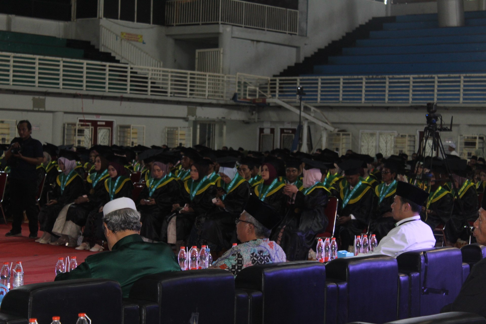 Saksi Kunci Perjuangan: Kepala Kemenag Gresik Hadir dalam Wisuda Akbar INSIDA Angkatan ke-25