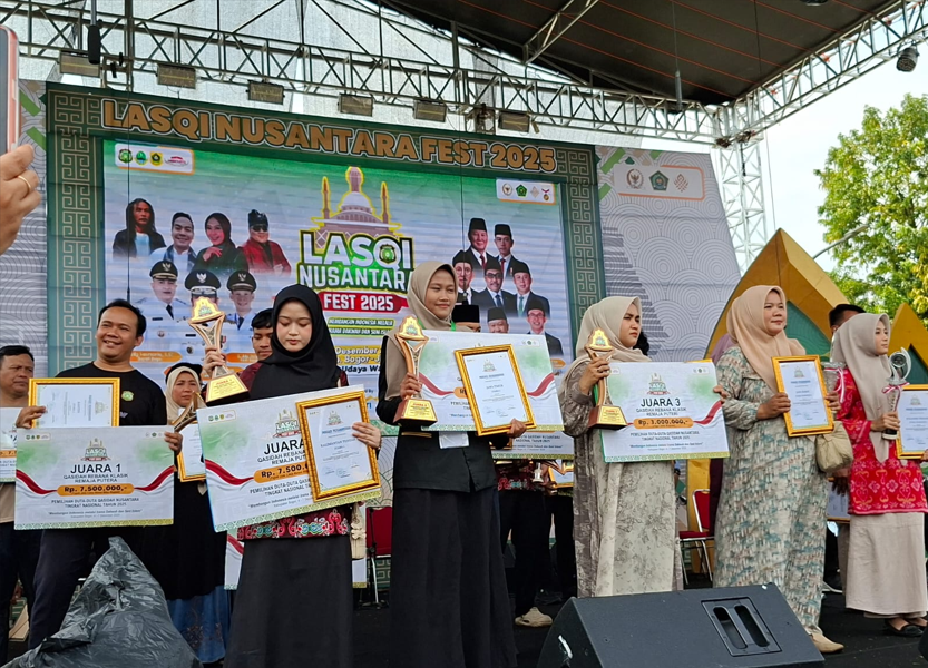 Kemenag Gresik Bangga: Tim Rebana Putri Raih Juara 2 Nasional di LASQI Nusantara Fest 2025 Bogor