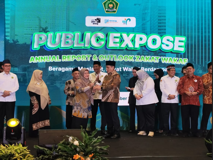 Penyelenggara Zakat Wakaf Kemenag Gresik Raih Penghargaan Inovatif dan Akseleratif Tingkat Nasional 
