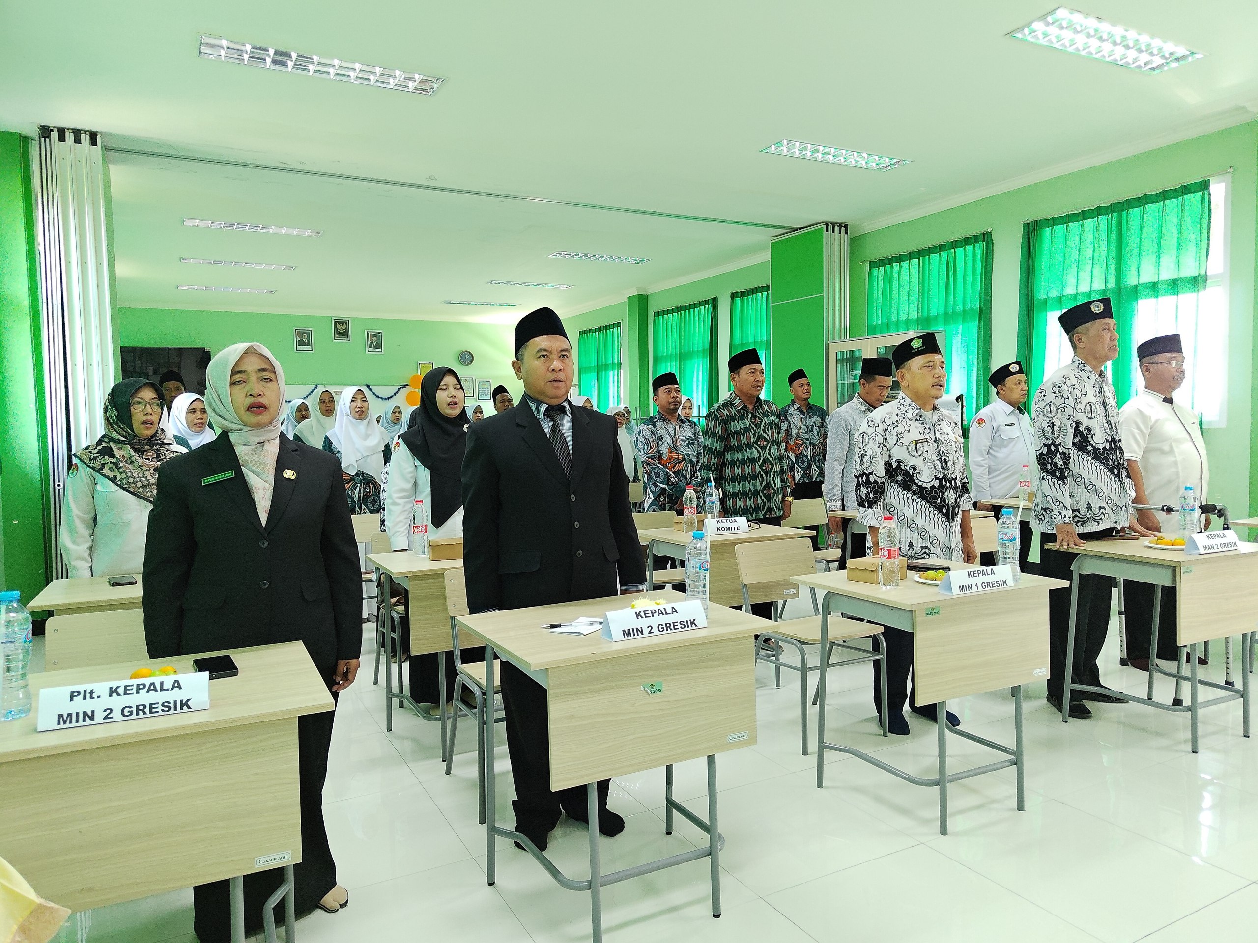 MIN 2 Gresik Gelar Serah Terima Jabatan Kepala Madrasah dengan Semangat Sinergi