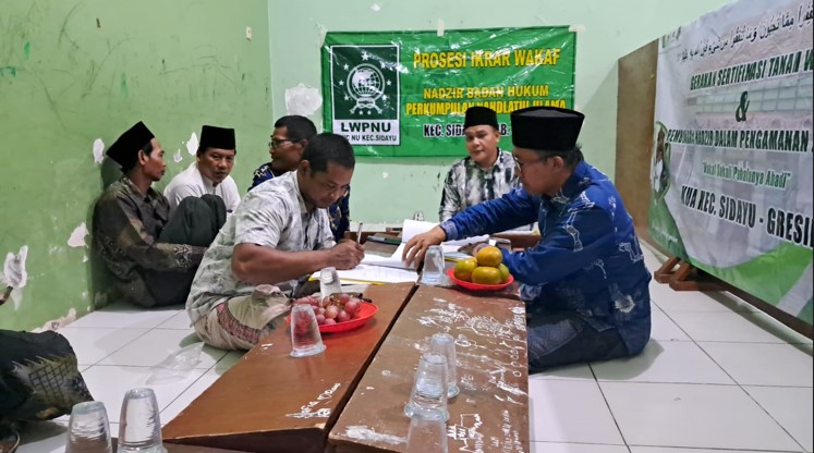 KUA Sidayu Catat Ikrar Wakaf Tanah 787 M2 untuk Pengembangan TPQ Annahdliyah Sambipondok