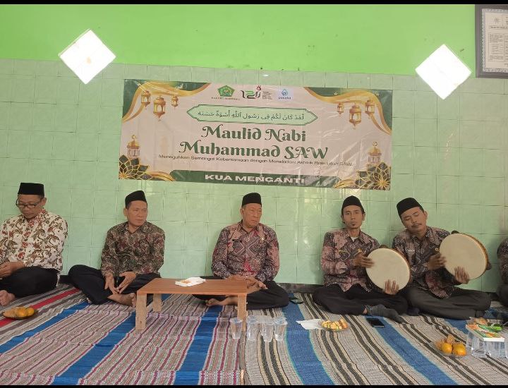 KUA Menganti Peringati Maulid Nabi Muhammad SAW dengan Silaturahmi dan Sinergi Keagamaan
